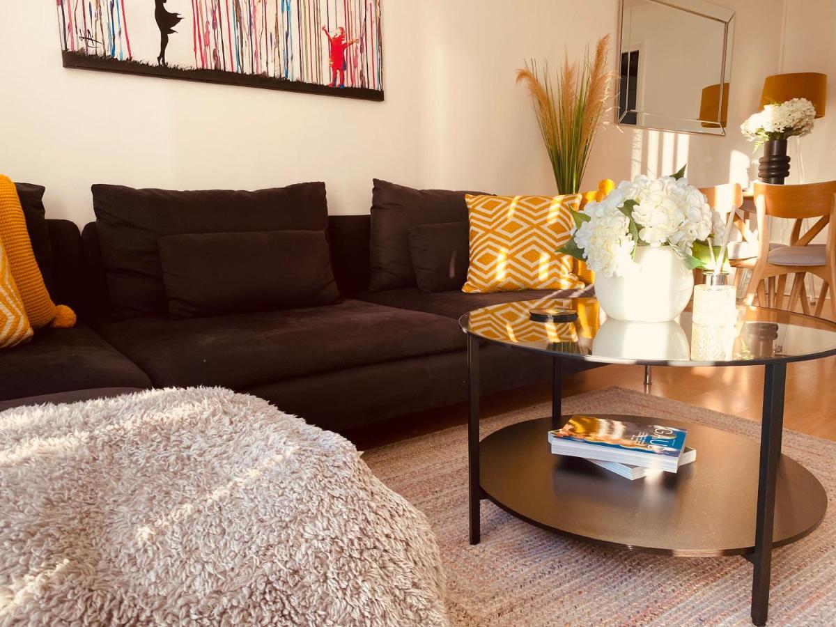 2 Bed Town House With Garden In Hackney, * Londra