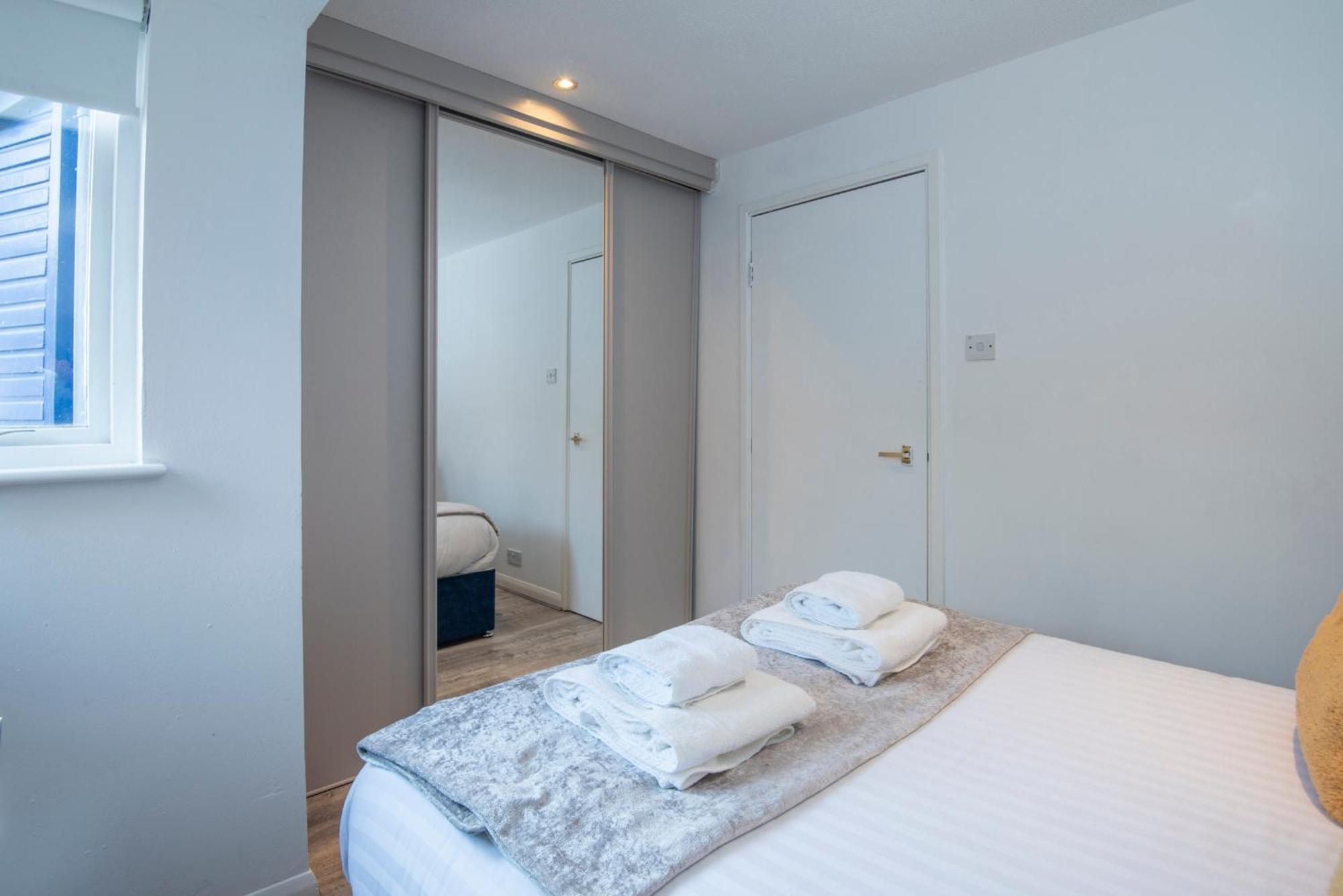 Appartamento 2 Bed Town House With Garden In Hackney, *