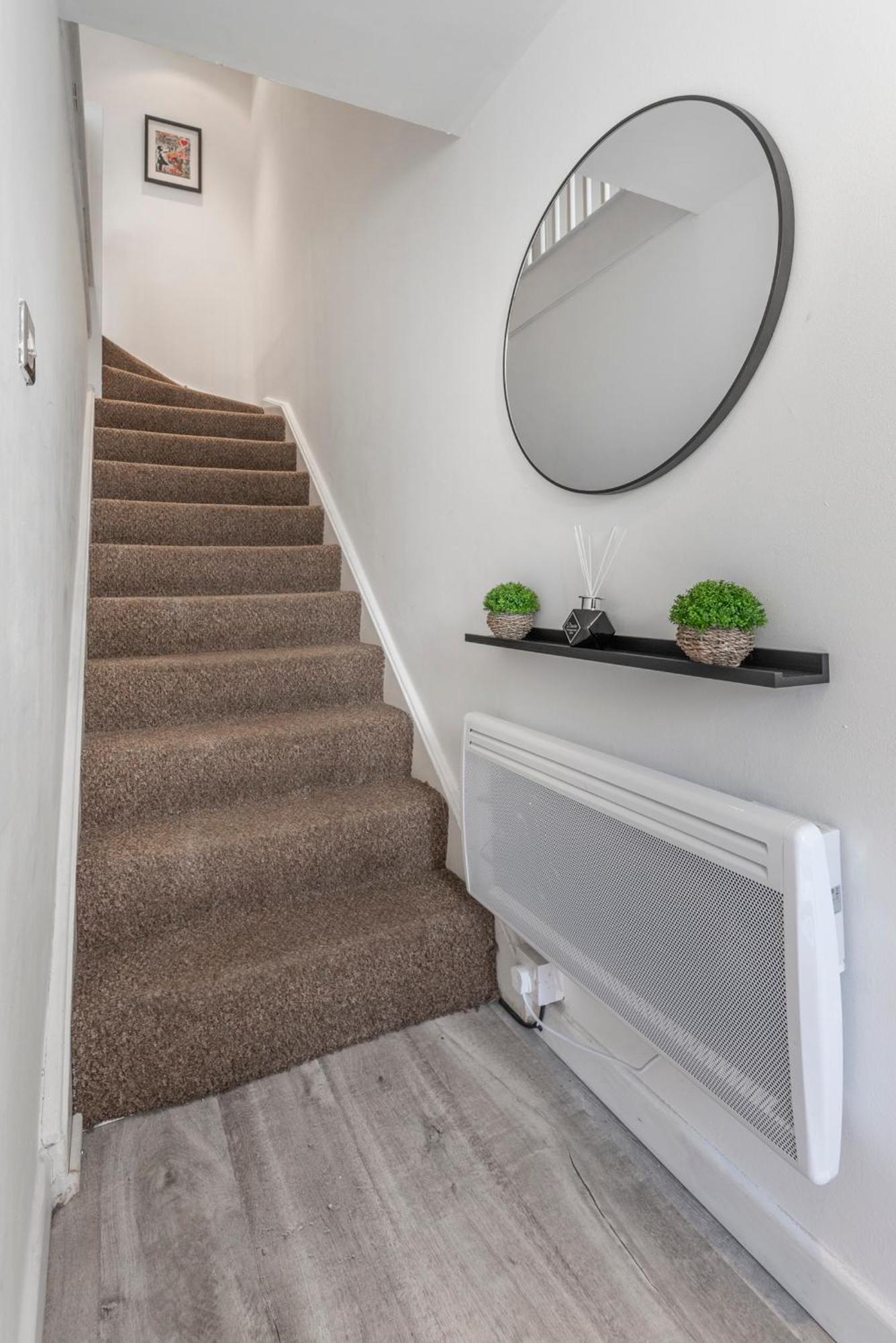 2 Bed Town House With Garden In Hackney, Appartamento Londra