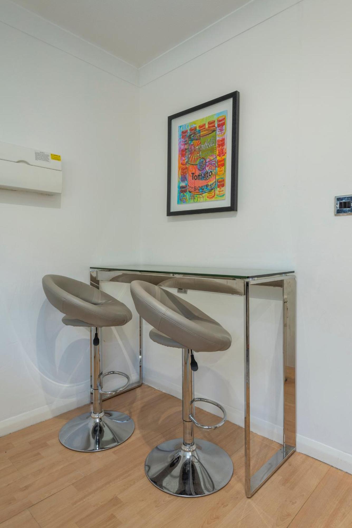 2 Bed Town House With Garden In Hackney, Appartamento Londra